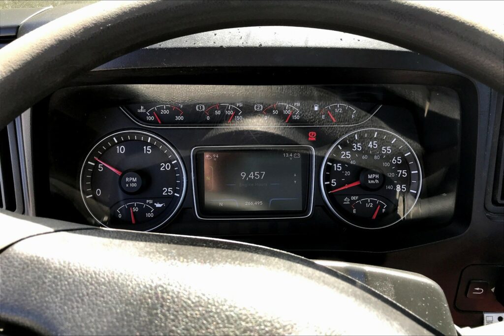 2021 CUM LT625 6×4 Day Cab