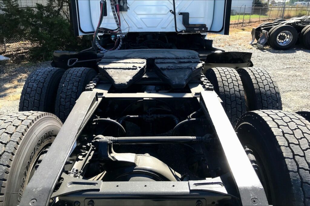 2021 CUM LT625 6×4 Day Cab