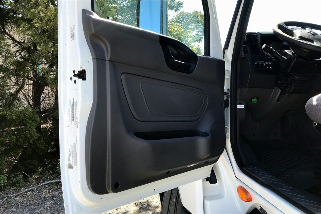 2021 CUM LT625 6×4 Day Cab