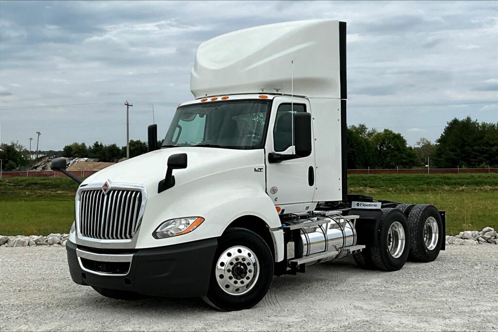 2020 CUM LT625 6×4 Day Cab