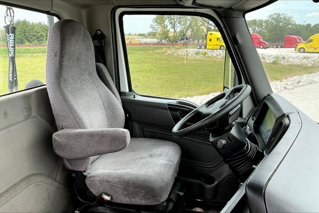 2020 CUM LT625 6×4 Day Cab