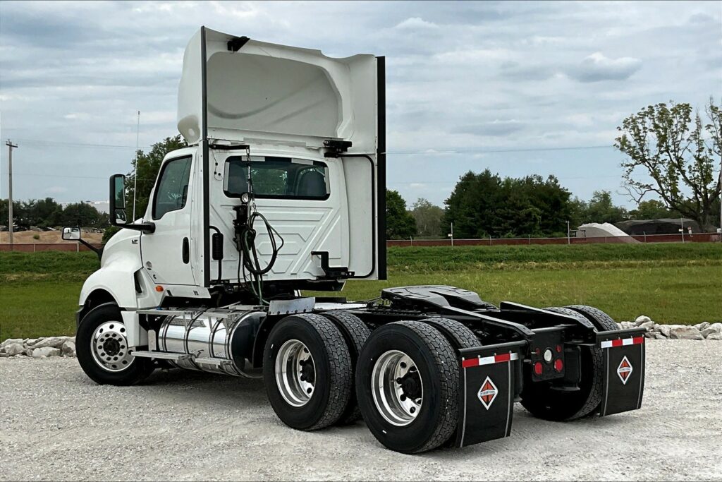 2020 CUM LT625 6×4 Day Cab