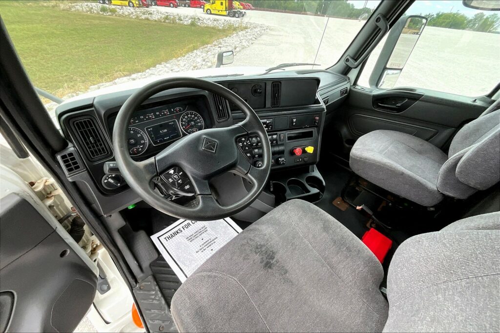 2020 CUM LT625 6×4 Day Cab