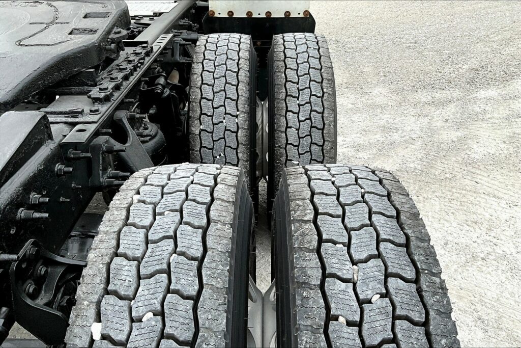 2020 CUM LT625 6×4 Day Cab