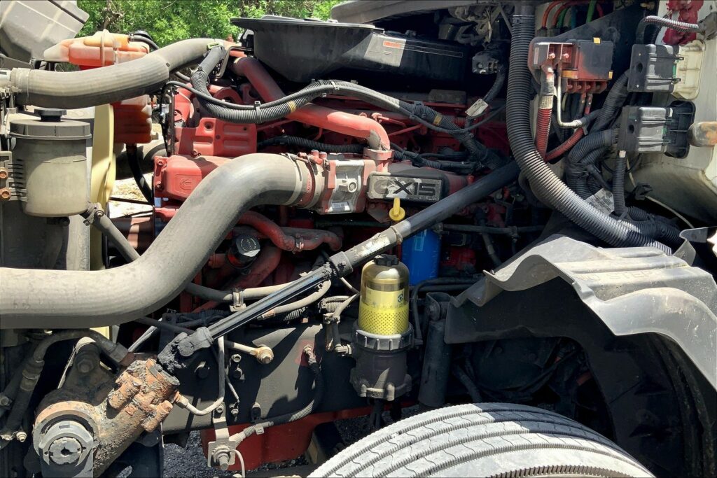 2021 CUM LT625 6×4 Day Cab