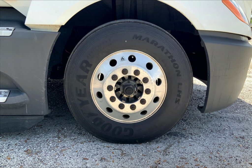 2021 CUM LT625 6×4 Day Cab