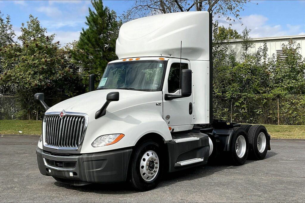 2021 CUM LT625 6×4 Day Cab