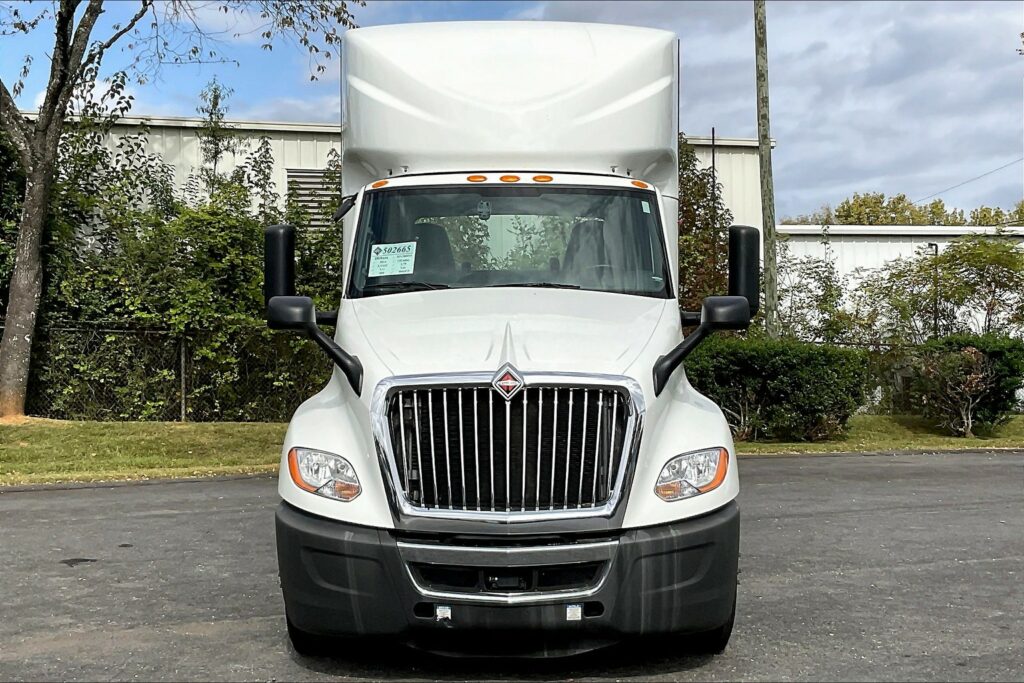 2021 CUM LT625 6×4 Day Cab