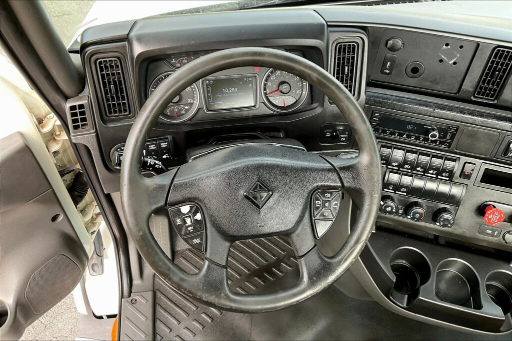 2021 CUM LT625 6×4 Day Cab