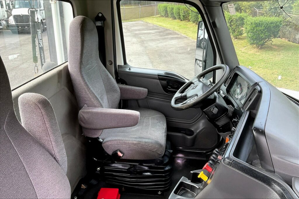 2021 CUM LT625 6×4 Day Cab