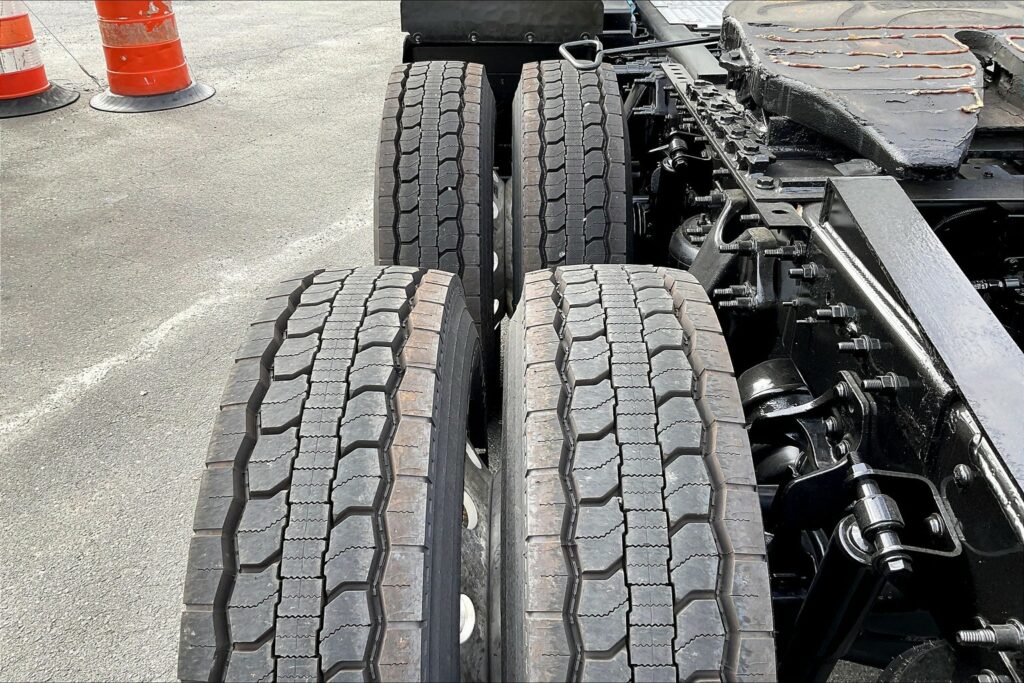 2021 CUM LT625 6×4 Day Cab