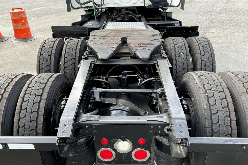 2021 CUM LT625 6×4 Day Cab