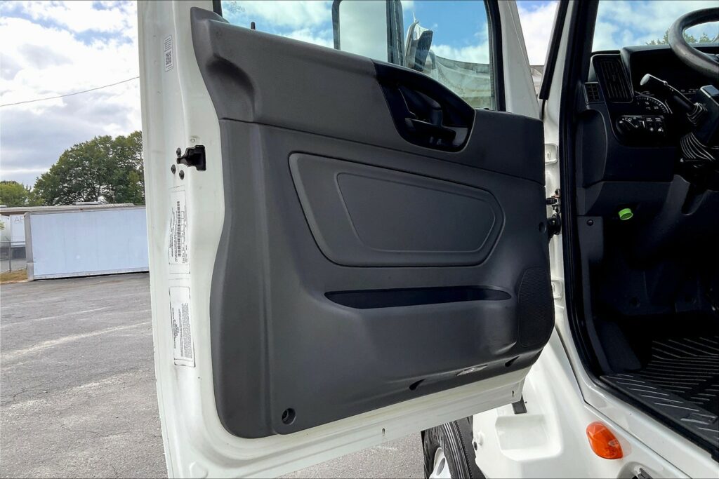 2021 CUM LT625 6×4 Day Cab