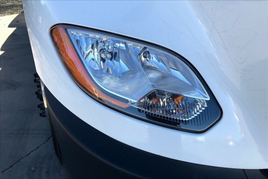 2022 CUM LT625 6×4 Sleeper