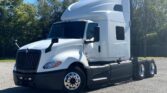 2021 CUM LT625 6×4 Sleeper