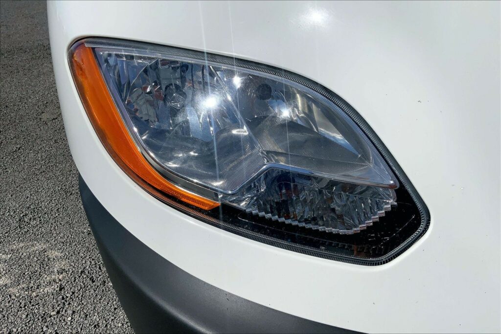 2021 CUM LT625 6×4 Sleeper