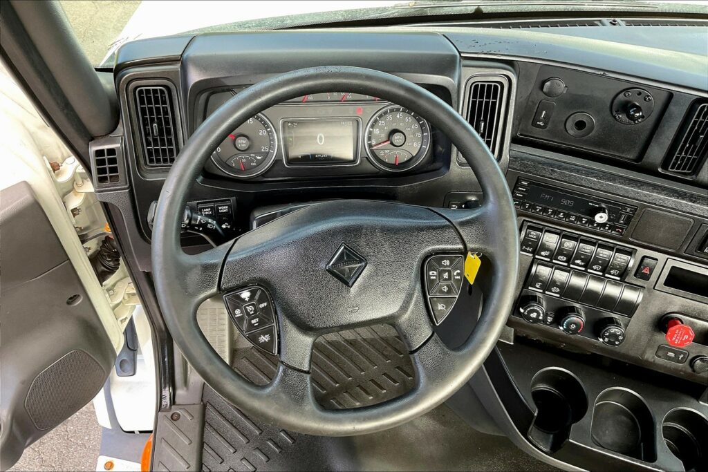 2021 CUM LT625 6×4 Day Cab