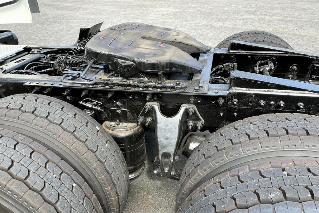 2021 CUM LT625 6×4 Day Cab