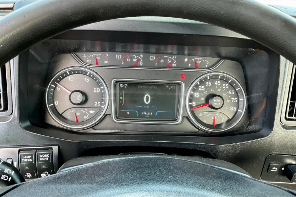 2021 CUM LT625 6×4 Day Cab