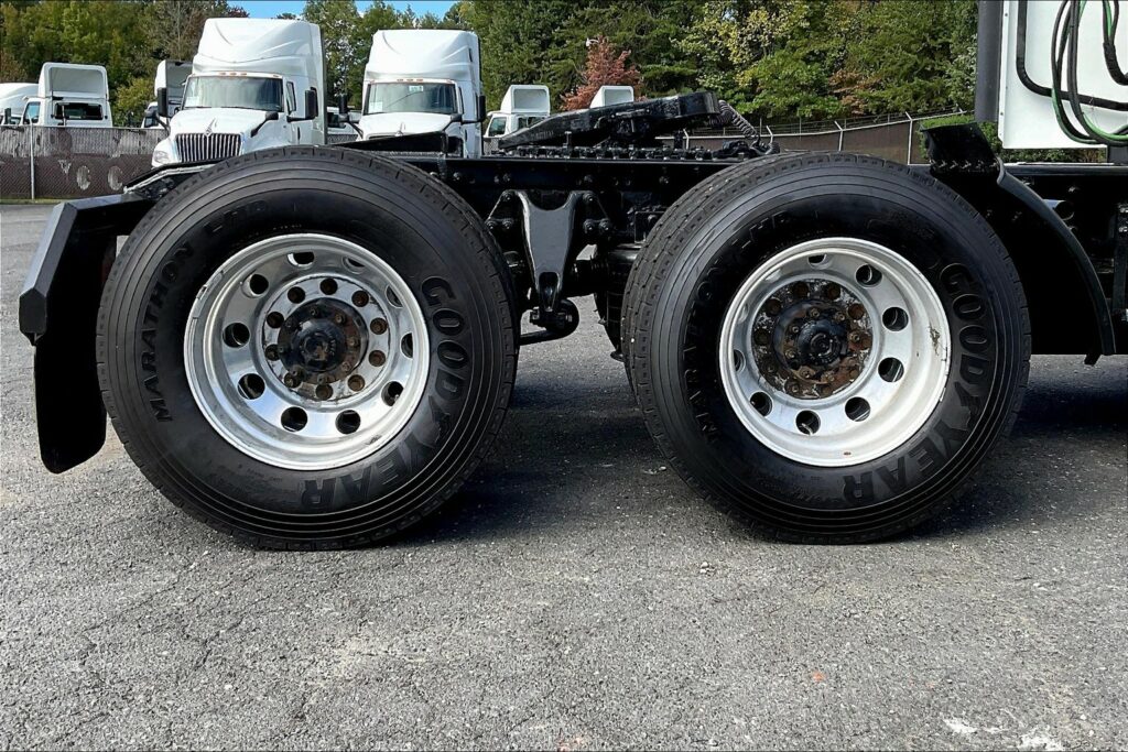 2021 CUM LT625 6×4 Day Cab