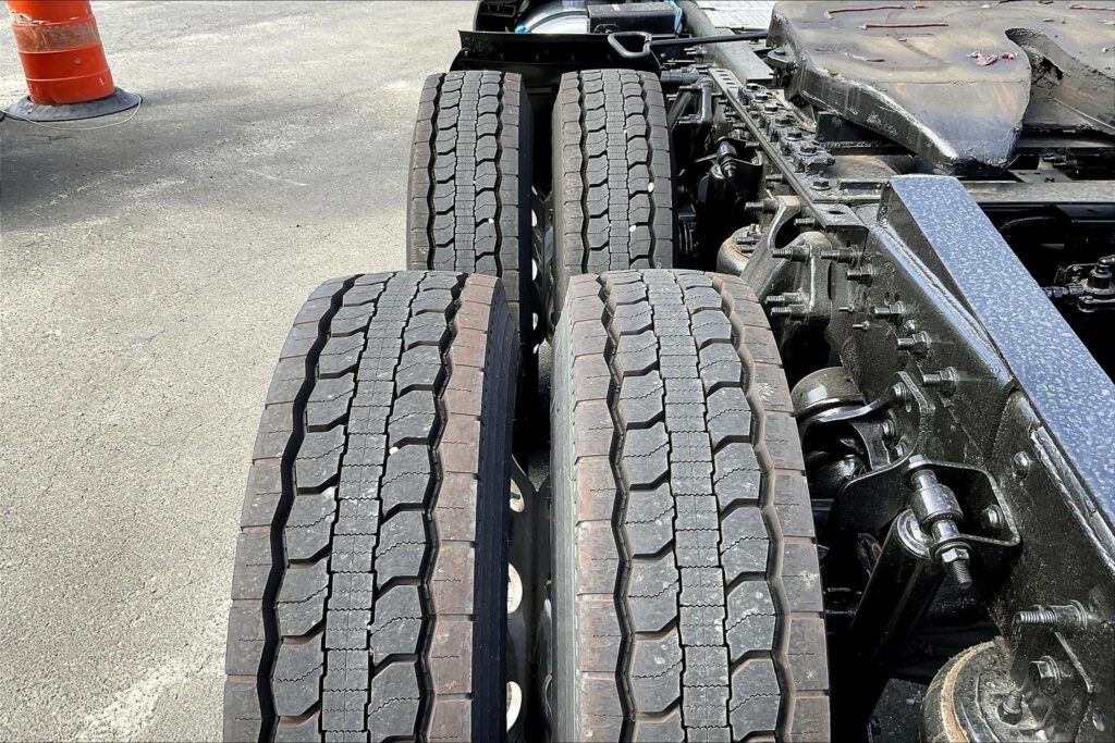 2021 CUM LT625 6×4 Day Cab