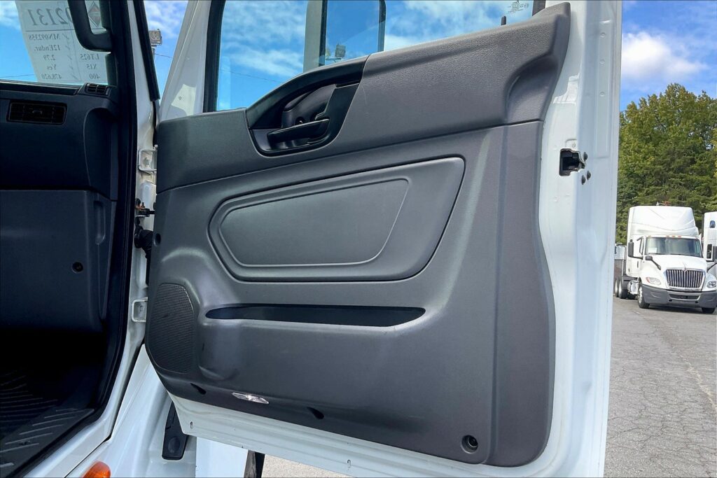 2021 CUM LT625 6×4 Day Cab