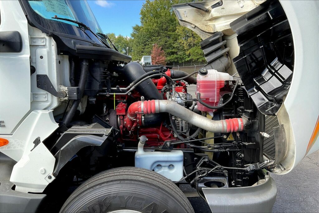 2021 CUM LT625 6×4 Day Cab