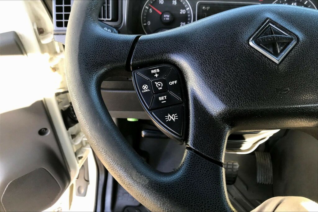 2021 CUM LT625 6×4 Day Cab