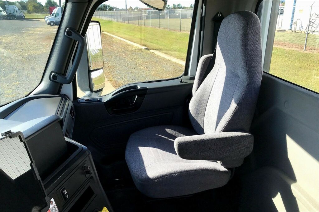 2021 CUM LT625 6×4 Day Cab