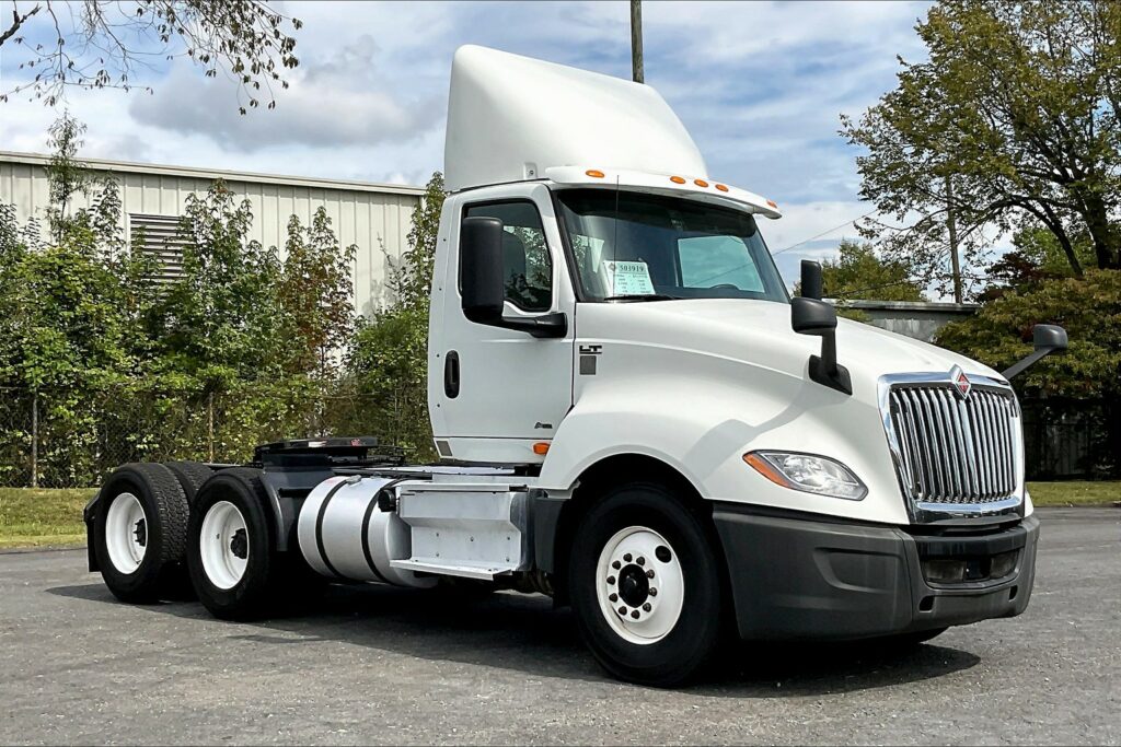 2019 INT LT625 6×4 Day Cab