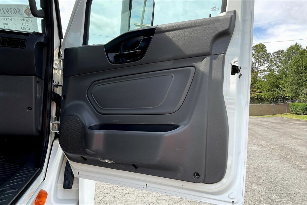 2019 INT LT625 6×4 Day Cab