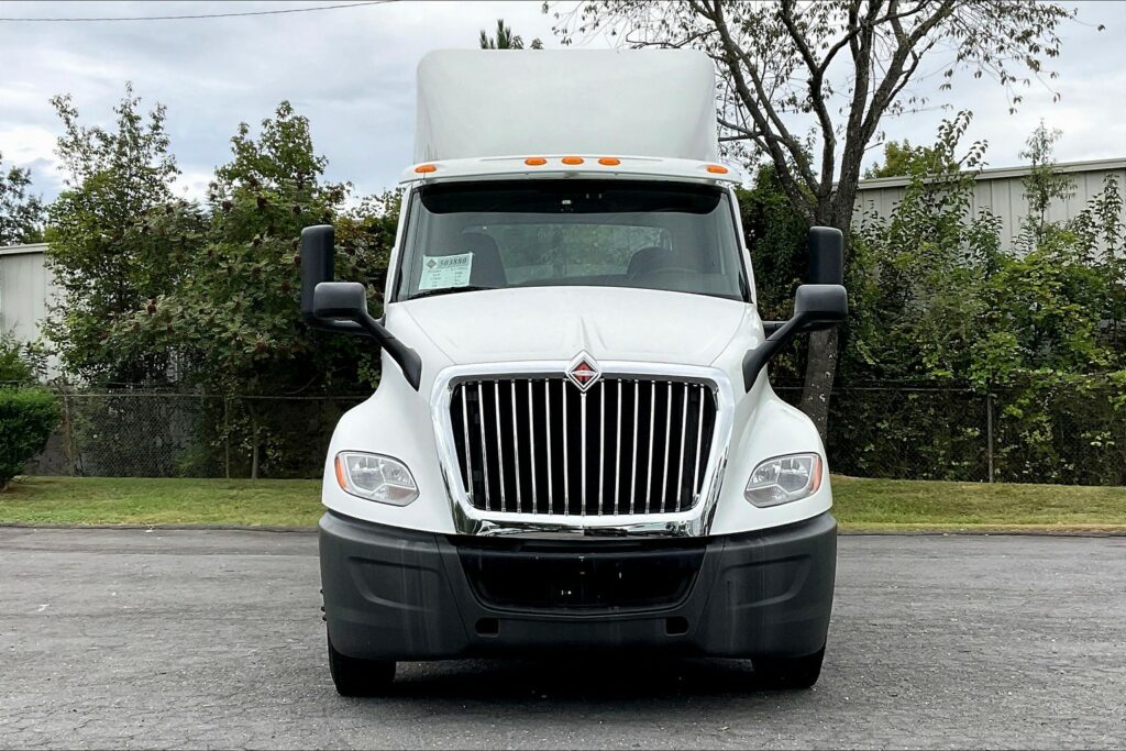 2019 INT LT625 6×4 Day Cab