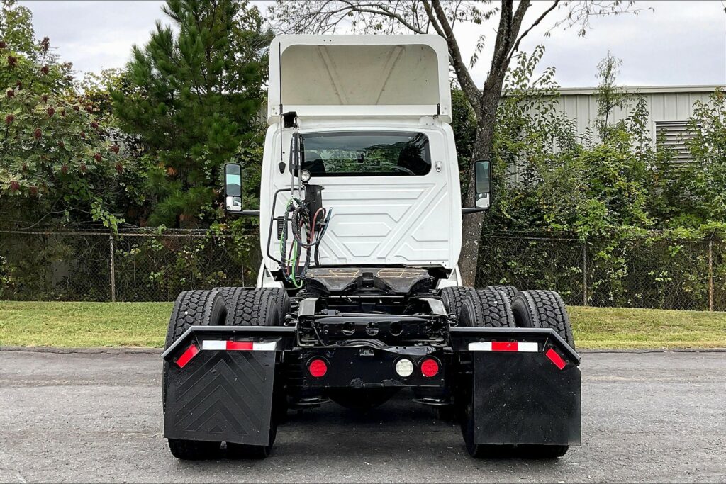 2019 INT LT625 6×4 Day Cab