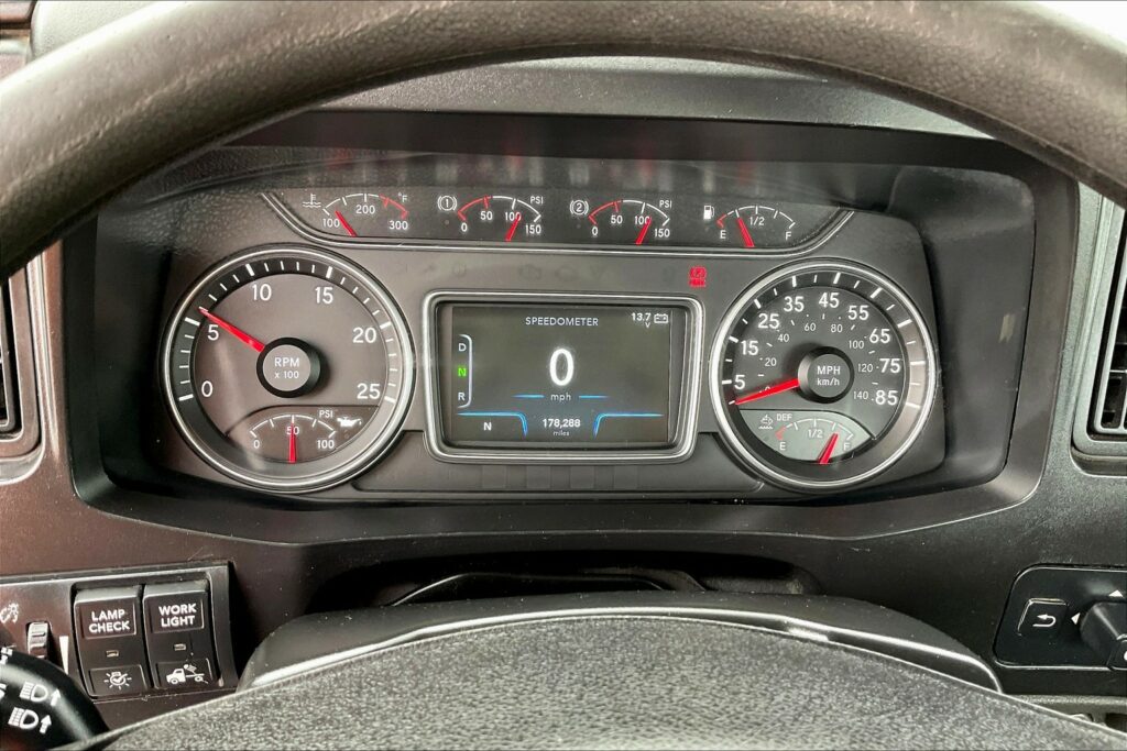 2019 INT LT625 6×4 Day Cab