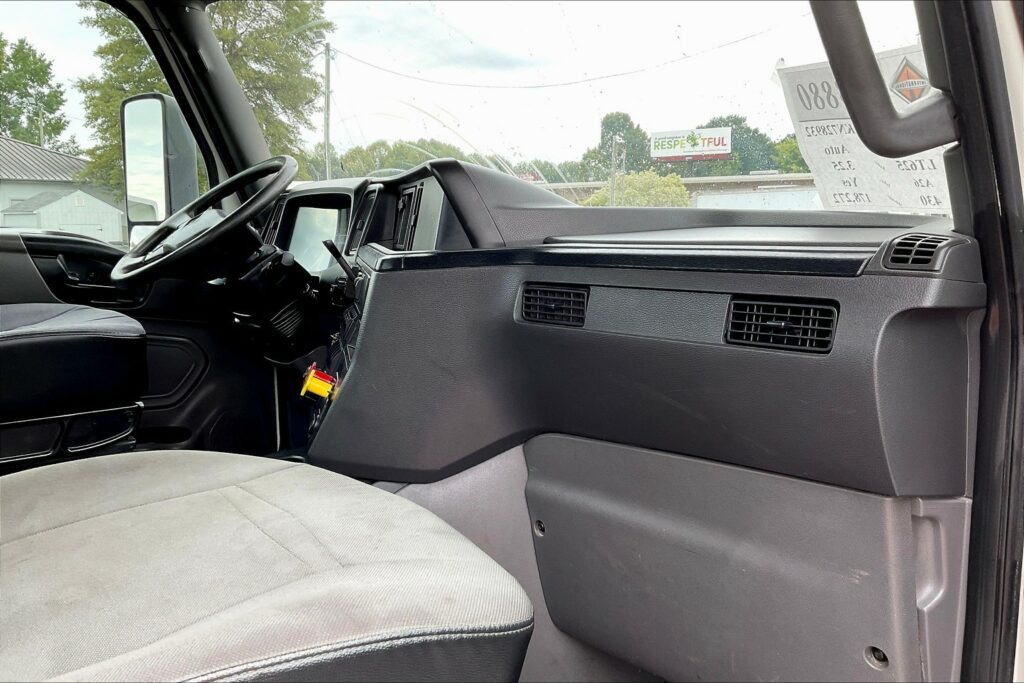 2019 INT LT625 6×4 Day Cab