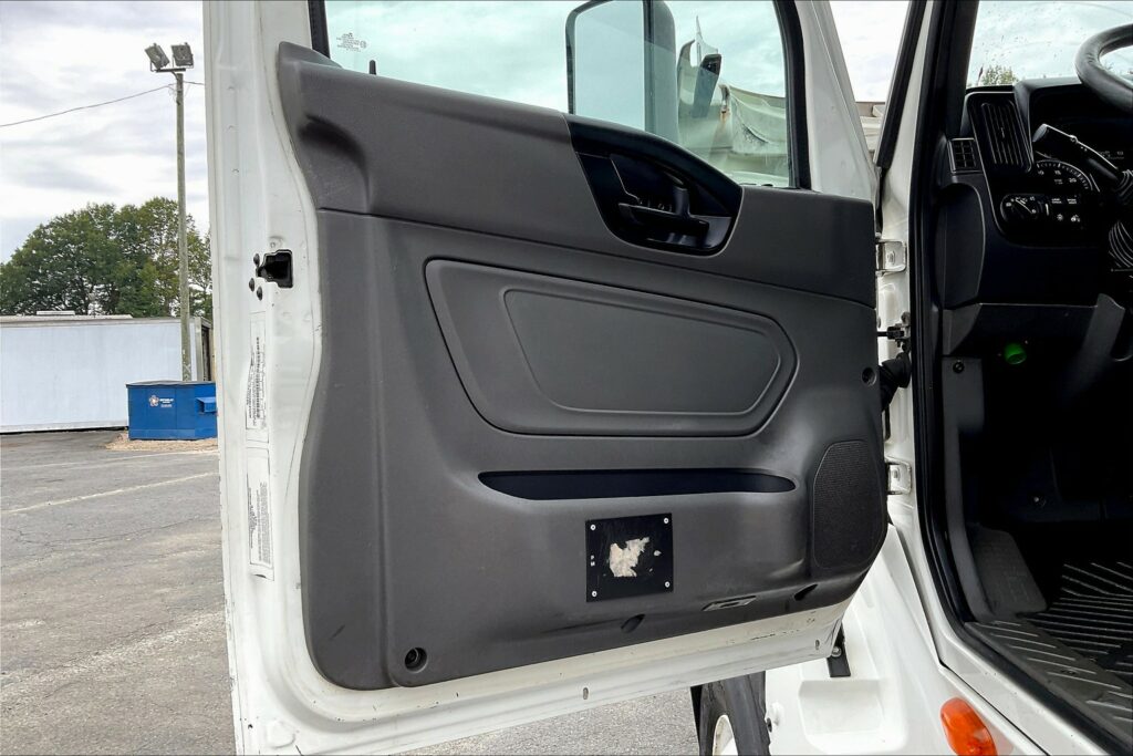 2019 INT LT625 6×4 Day Cab