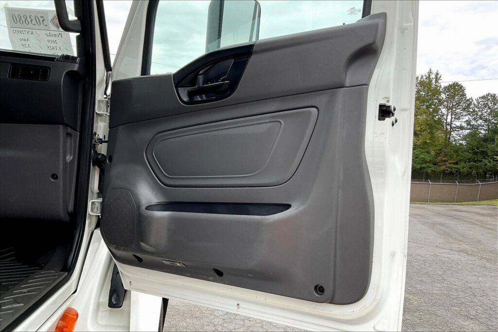 2019 INT LT625 6×4 Day Cab