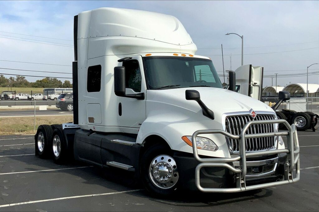 2021 INT LT625 6×4 Sleeper