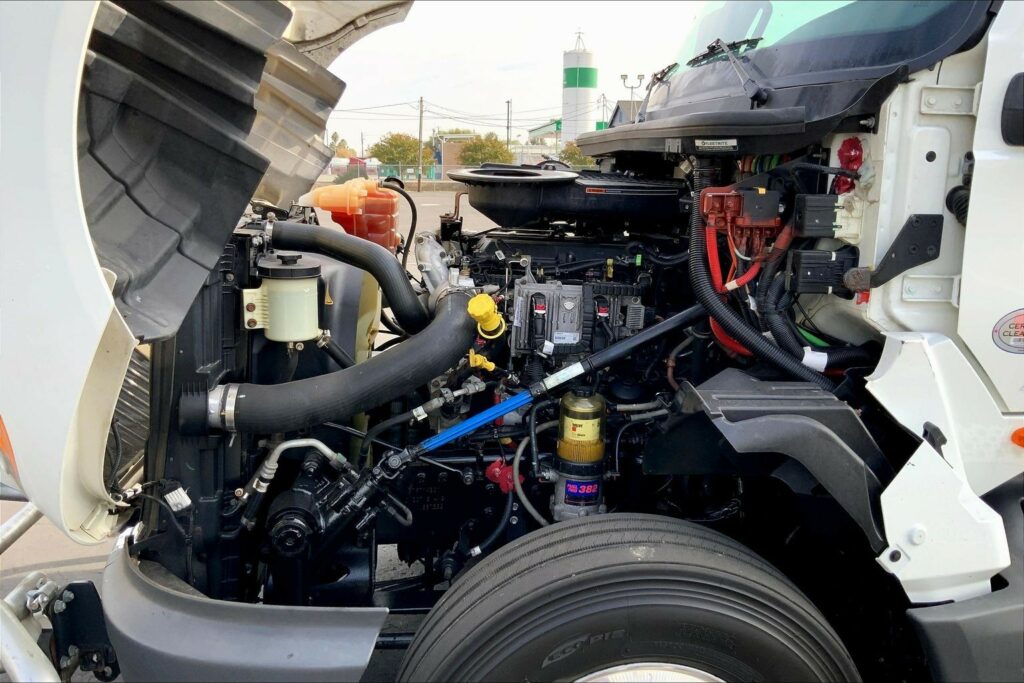 2021 INT LT625 6×4 Sleeper