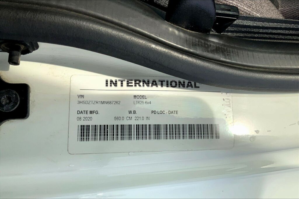 2021 INT LT625 6×4 Sleeper