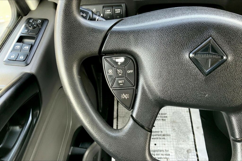 2021 INT LT625 6×4 Sleeper