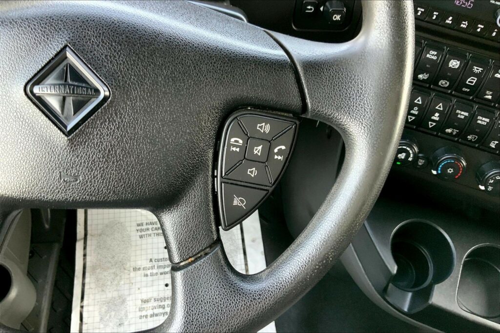 2021 INT LT625 6×4 Sleeper