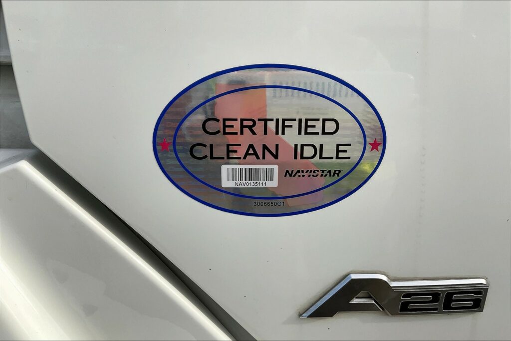 2022 INT LT625 6×4 Sleeper