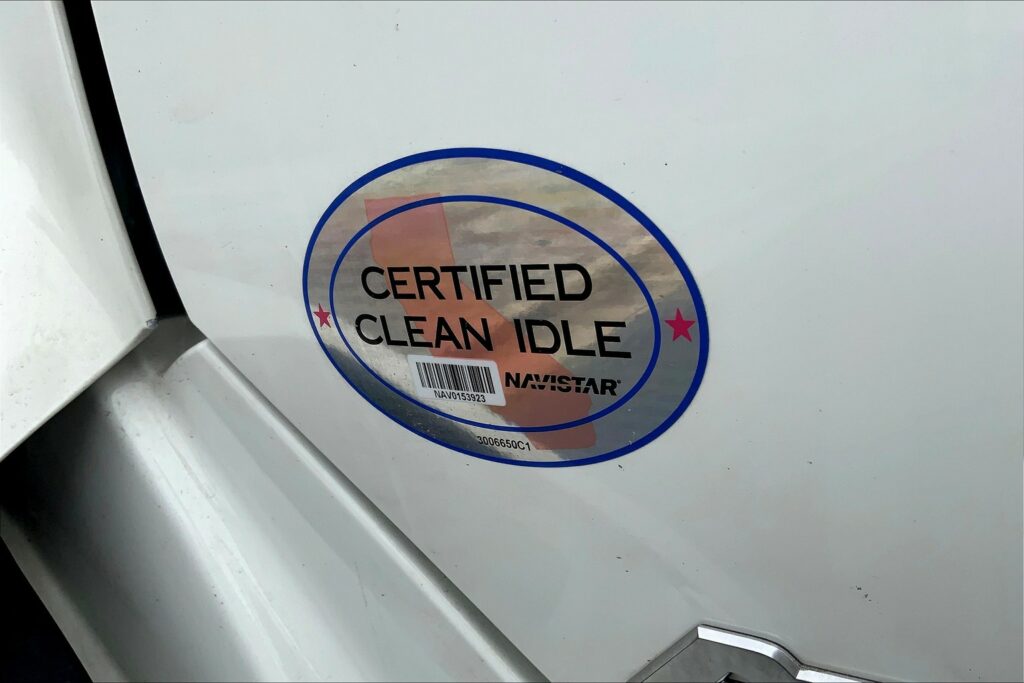 2023 INT LT625 6×4 Sleeper