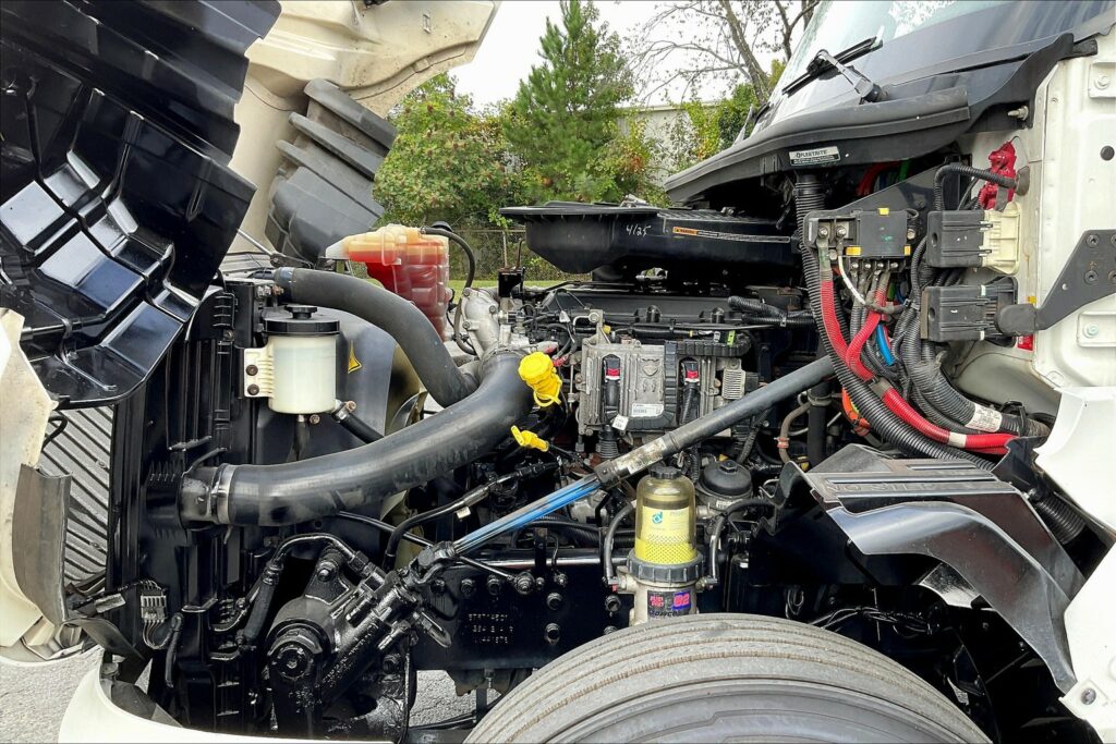 2022 INT LT625 6×4 Sleeper