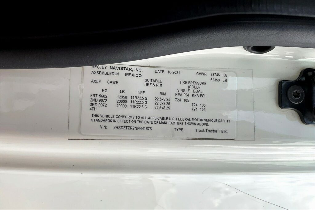 2022 INT LT625 6×4 Sleeper