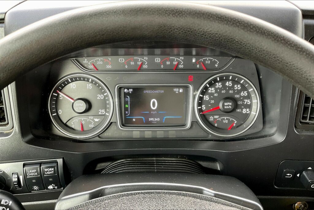 2022 INT LT625 6×4 Sleeper