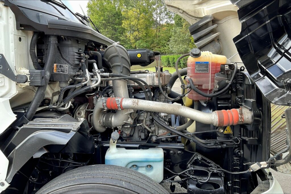 2022 INT LT625 6×4 Sleeper