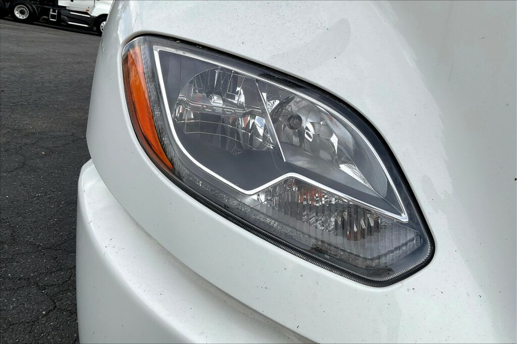 2022 INT LT625 6×4 Sleeper