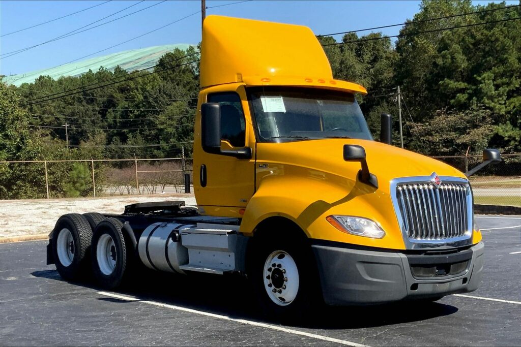 2019 INT LT625 6×4 Day Cab